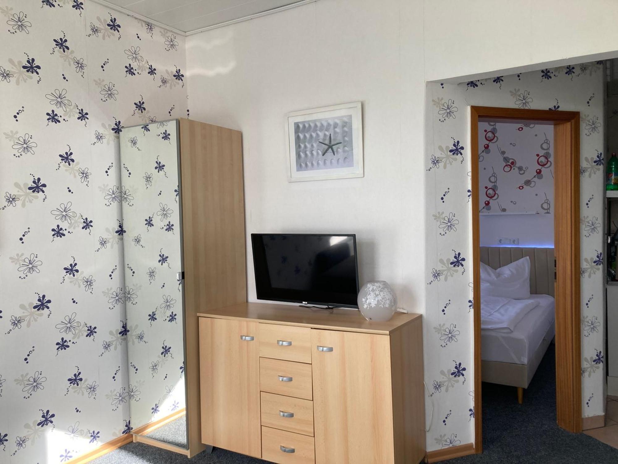 Haus Krabbe Apartments Mit Doppelbetten, Fuer 1-2 Personen, Hunde Kostenfrei Willkommen, Kostenfreier Parkplatz, Zwischen Bremerhaven Und Cuxhaven Gelegen فريمين المظهر الخارجي الصورة